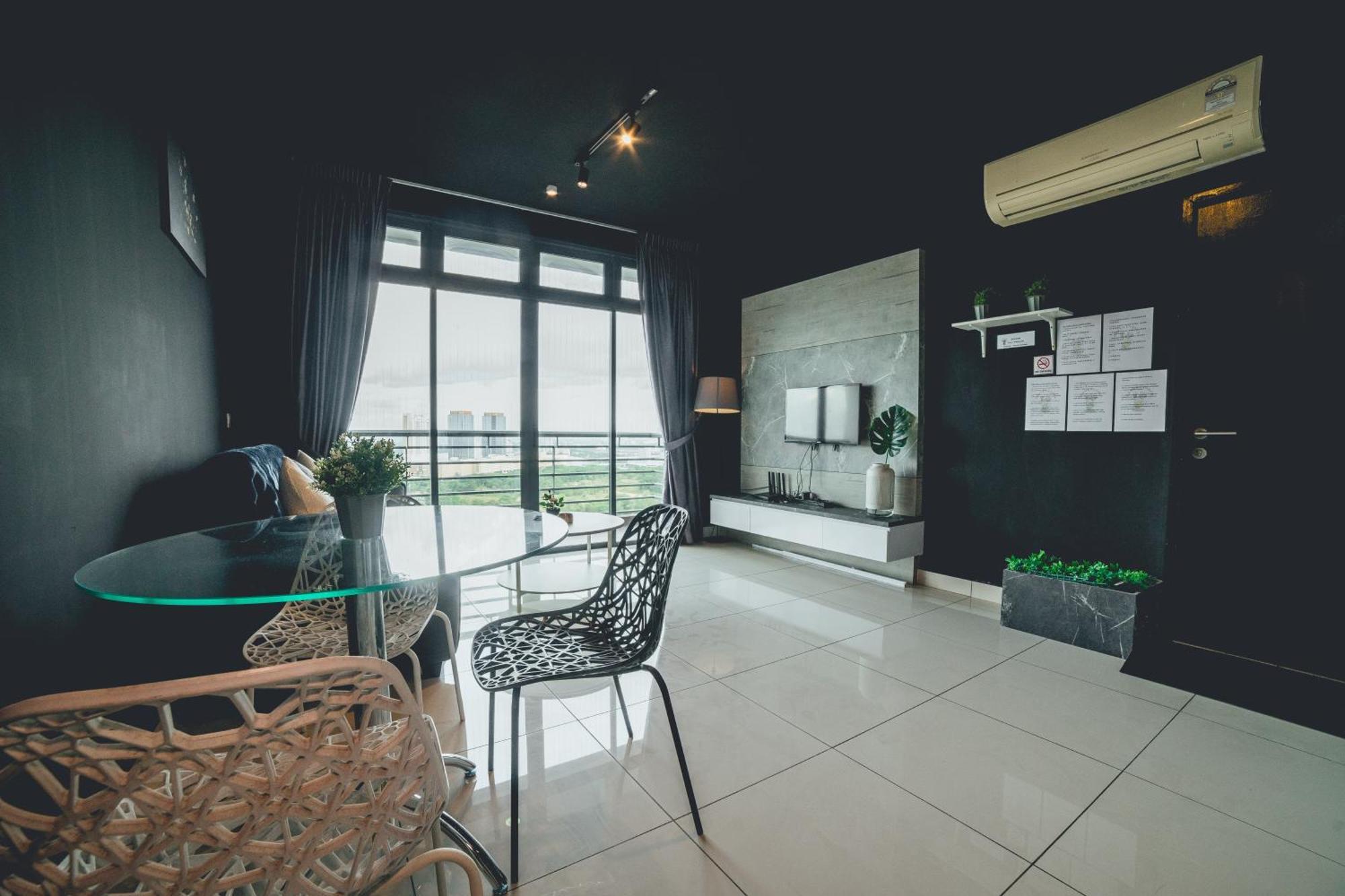 1 Tebrau Luxury Family Karaoke Chill 2br By Our Johor Bahru