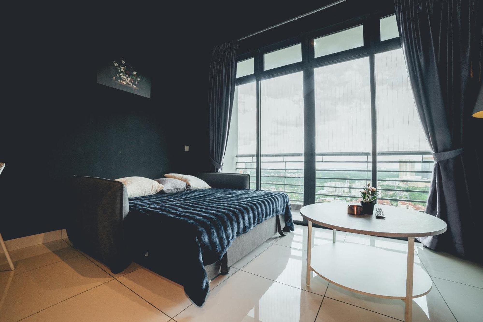 1 Tebrau Luxury Family Karaoke Chill 2br By Our